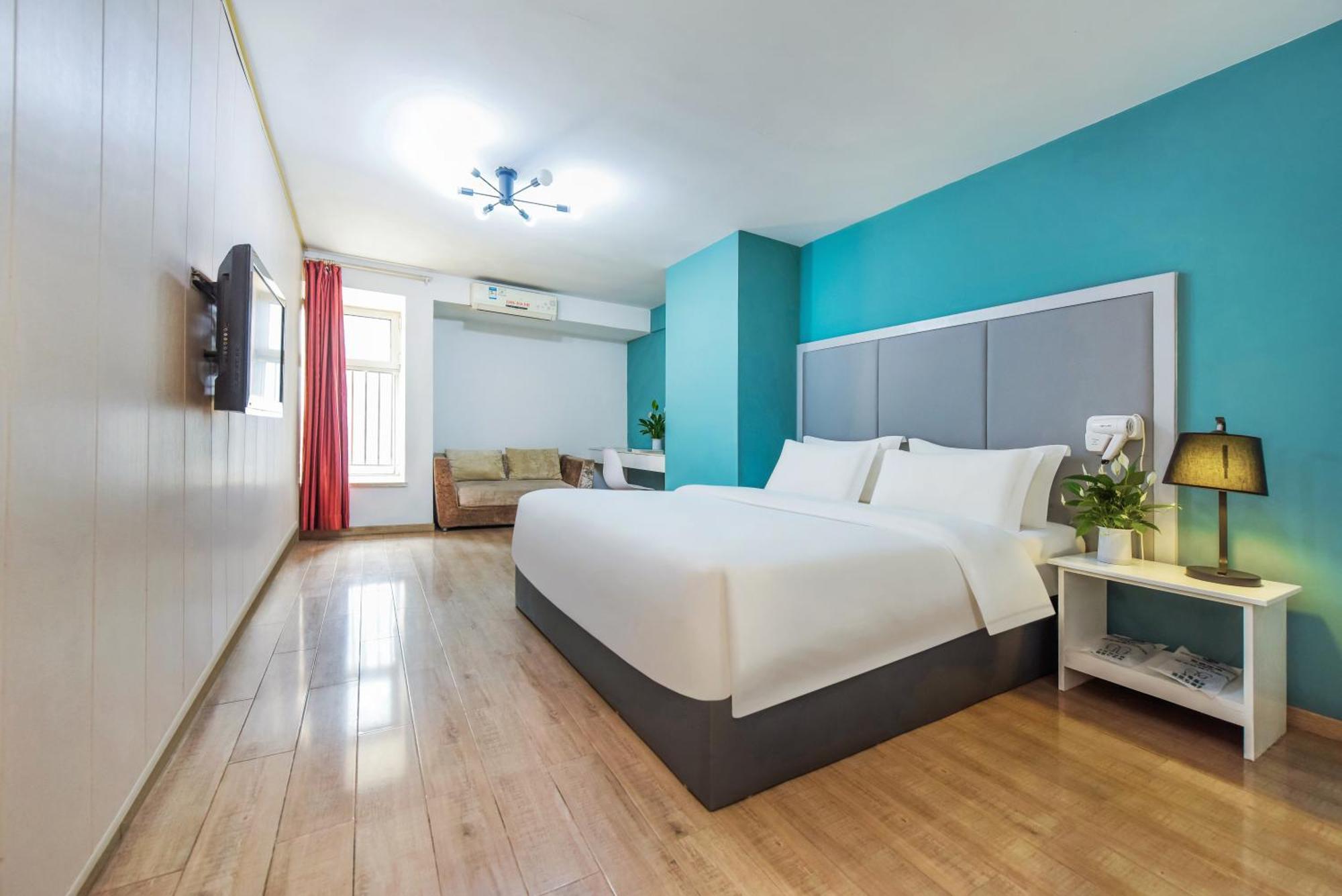 If Hotel Csungking Kültér fotó